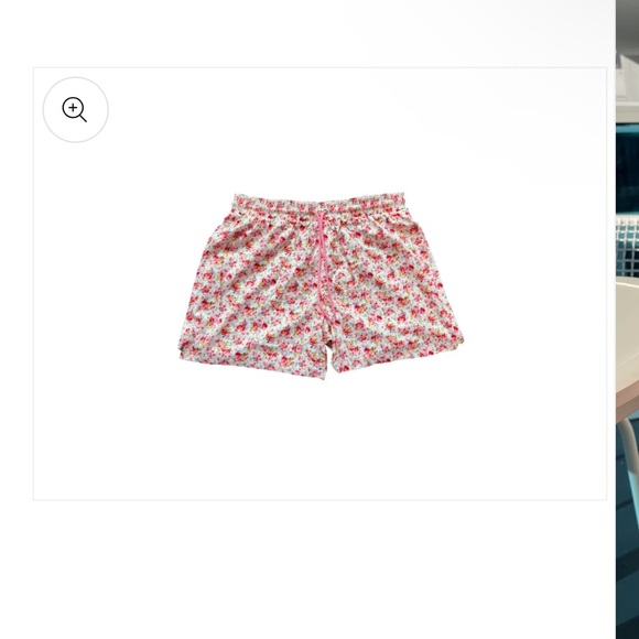 Strawberry Milk Mob Men Young Love Short

size: X-large - Picture 5 of 5